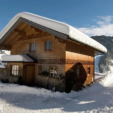 Cozy Chalet With Sauna In Gro Arl